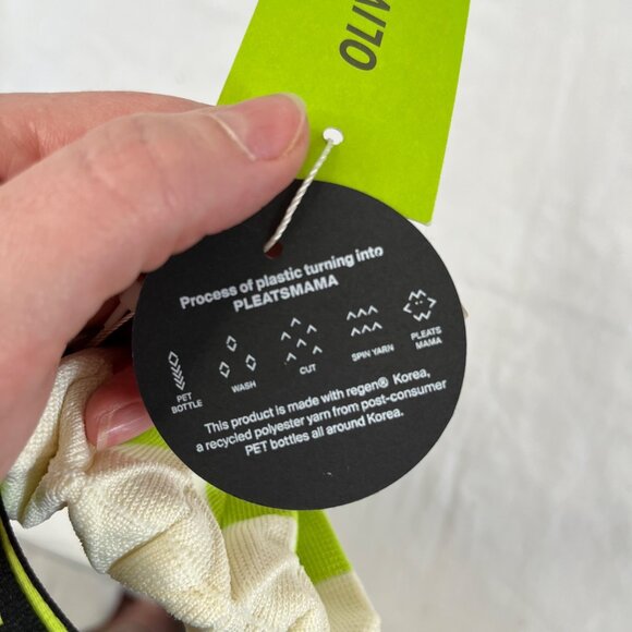 PleatsMama Korean Sustainable Knit Bag Olive Young Collaboration Make Up Pouch - Picture 6 of 12